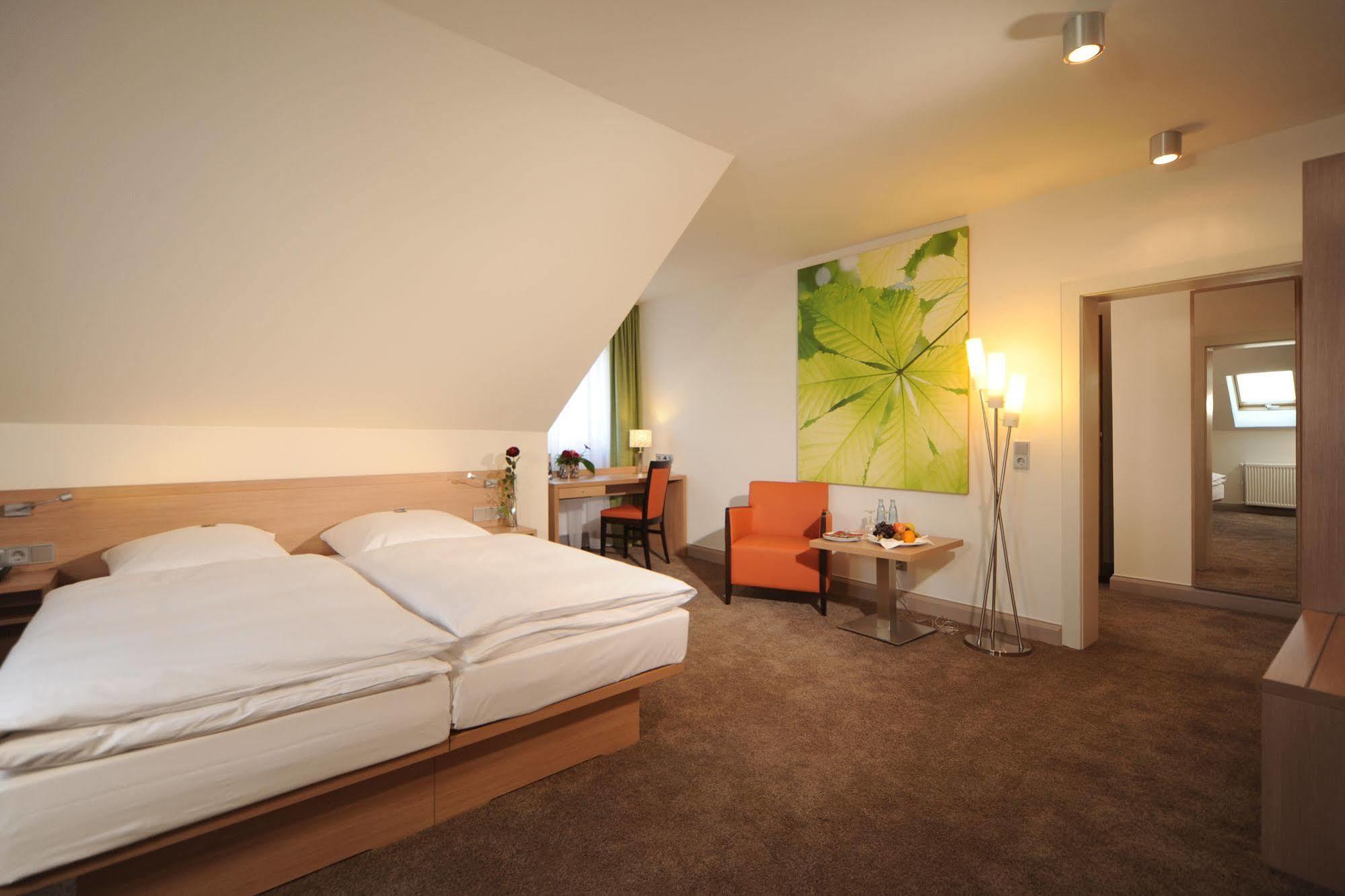 Hotel Ratskeller Salzgitter Exterior foto